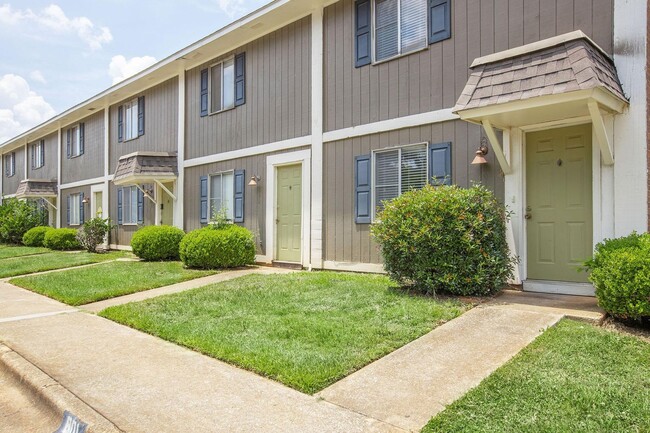 Foto del interior - Oakley Grove Townhomes