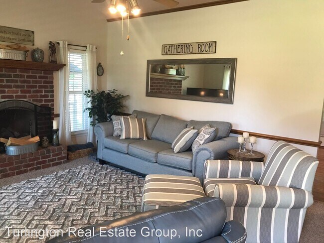 Foto del edificio - 3 br, 2 bath House - 165 Devin Drive