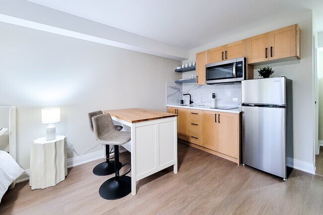 Photo du bâtiment - Brand New Studio Apartment for Rent