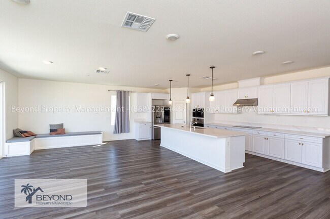 Foto del edificio - ****NEW CONSTRUCTION SINGLE STORY  4BD/2.5...