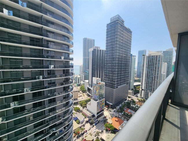 Foto del edificio - 55 SW 9th St