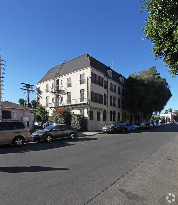 Building Photo - 4848 Lexington Ave