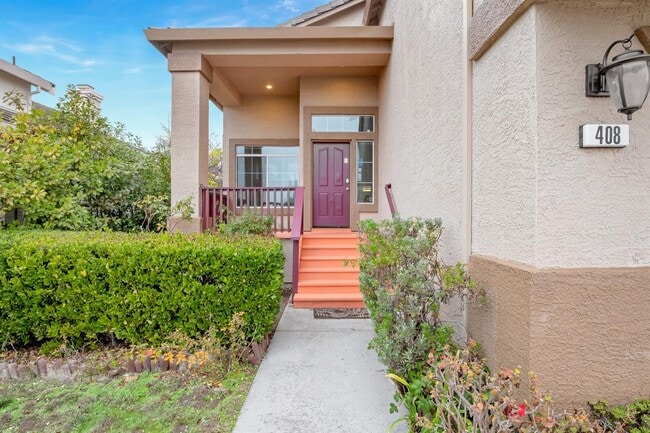 Building Photo - 408 Hansen Cir