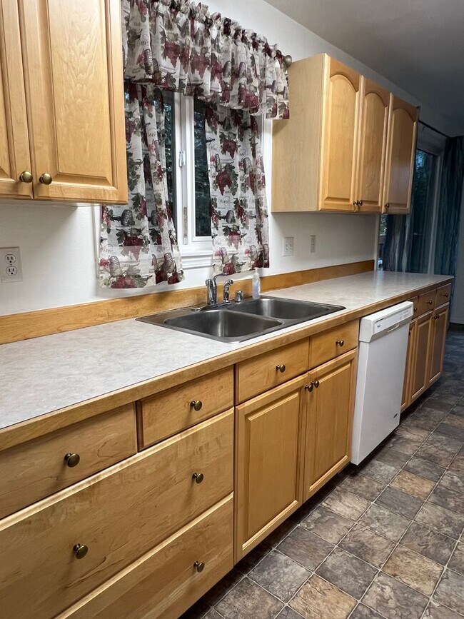 Foto del edificio - Prime Location in Wasilla