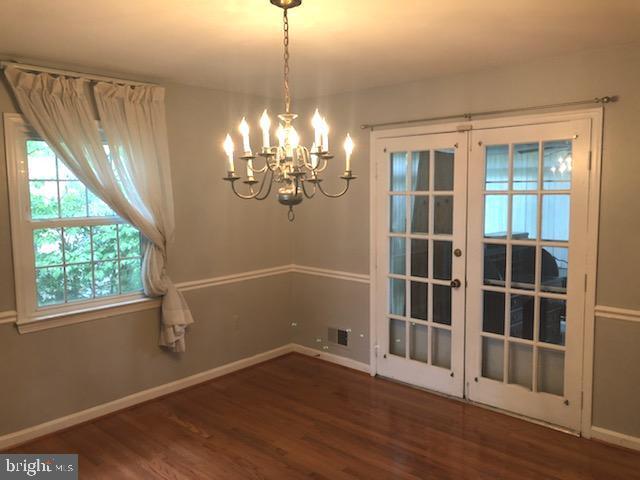 Building Photo - 15925 Dolphin Dr