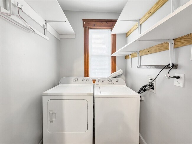 Building Photo - 45 Montvale St