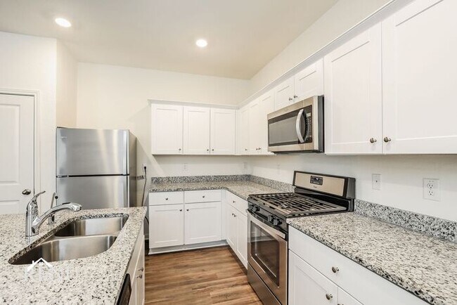 Foto del edificio - 5014 Dawn Break