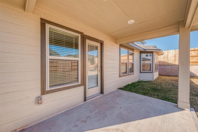 Foto del edificio - 1864 Canyon Live Oak St