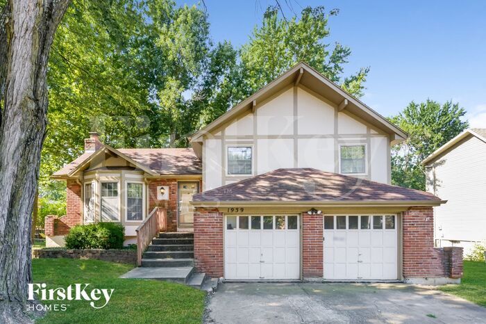 Primary Photo - 1939 East Sunvale Drive