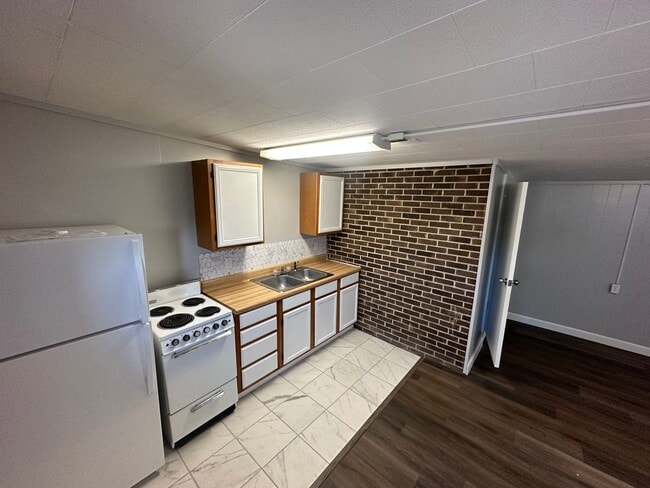 Building Photo - 1 Bed 1 Bath in Murray