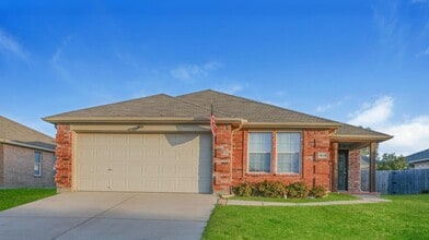 Building Photo - 1811 Millbrook Dr