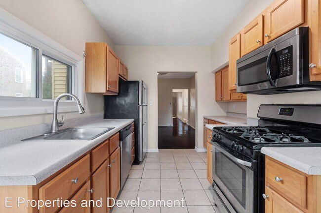 Foto del edificio - 2 br, 2 bath House - 3827 Mintwood Street