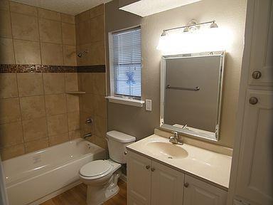 Foto del edificio - 417 Meadow Creek Dr