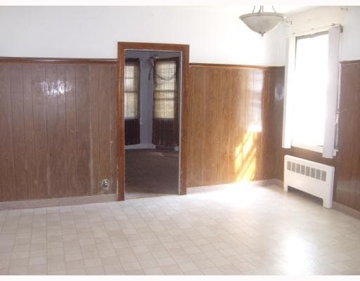 Building Photo - 36 Vervena St
