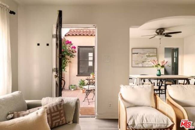 Foto del edificio - 428 N Alta Vista Blvd