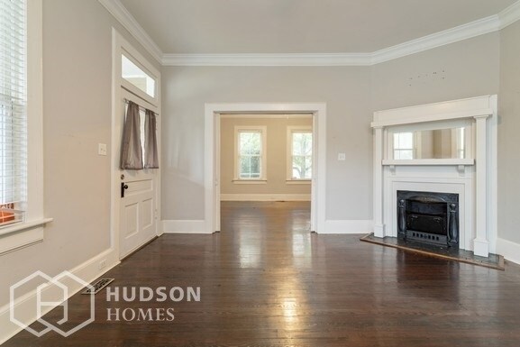 Building Photo - 5100 Holmes Ave