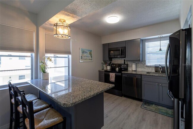 Foto del edificio - 9940 47th Ave N