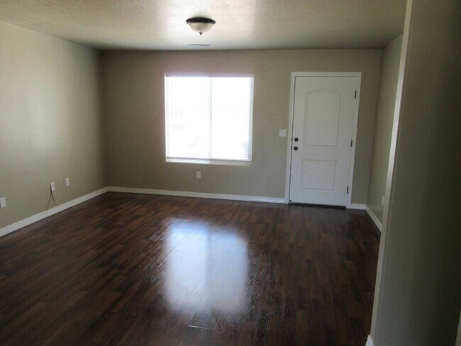 Foto del edificio - 3 Bedroom, 2.5 Bathroom Twin Home in Gemin...
