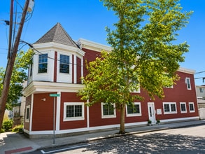 Building Photo - 86 W 21st St