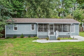 Building Photo - 1013 Shady Ln