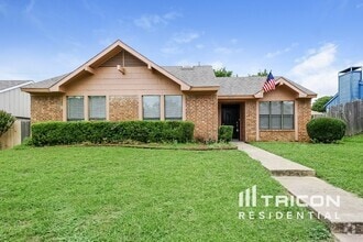 Building Photo - 1015 Cedar Run Dr