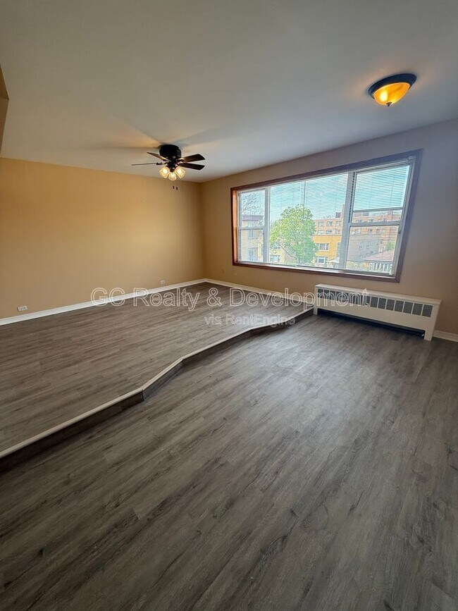 Foto del edificio - 2621 W Fitch Ave
