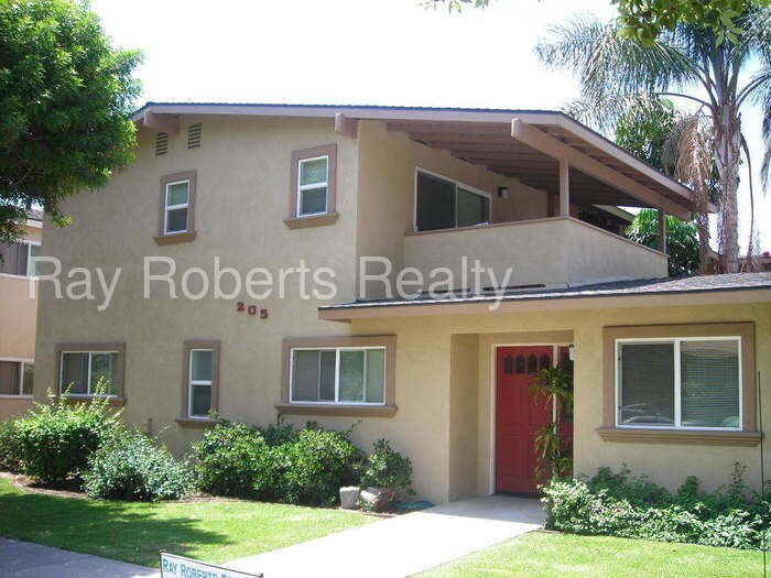 Primary Photo - 205 N Montague Ave