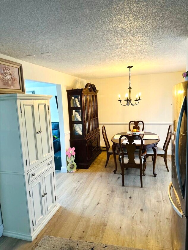 102 Charles St, Waterbury, CT 06708 Townhome Rentals in Waterbury CT