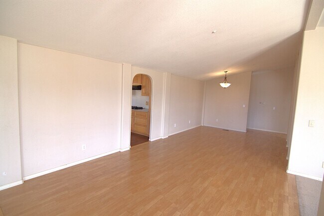 Building Photo - Spacious 4 Bed / 2 Bath Home with Mountain Views in Acton