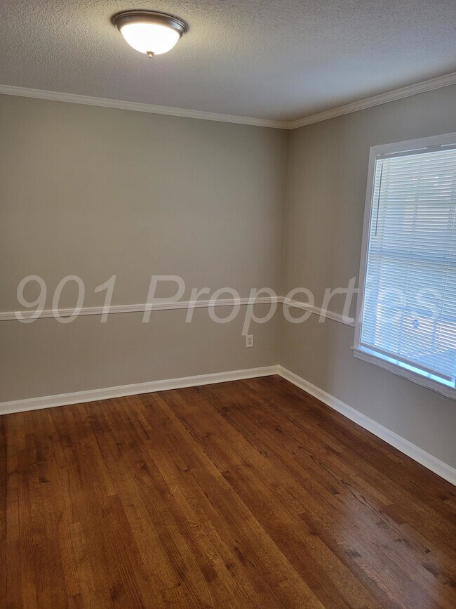 Building Photo - 5245 Braidwood Cove