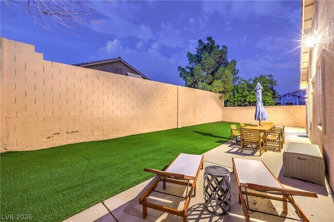 Foto del edificio - 10762 Flame Vine Ct