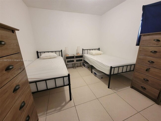 Foto del edificio - 2759 NW 58th Terrace