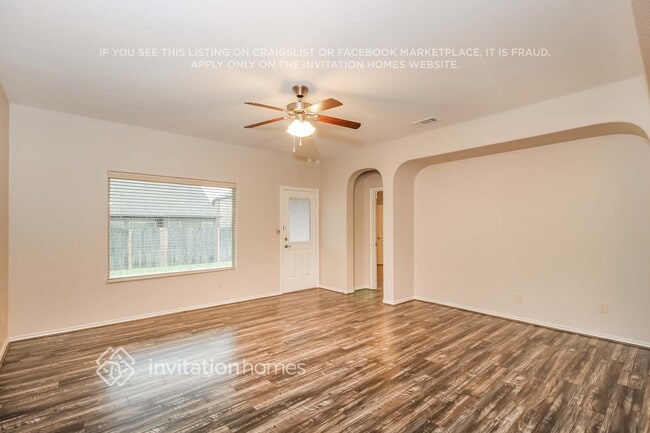 Building Photo - 717 Santa Rosa Dr