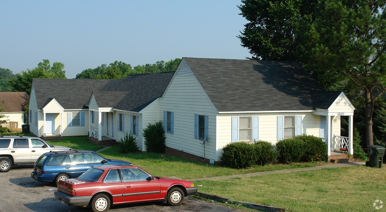 Primary Photo - 4557 Hargrove Rd