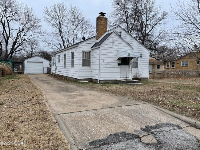 Foto del edificio - 421 S Patterson Ave