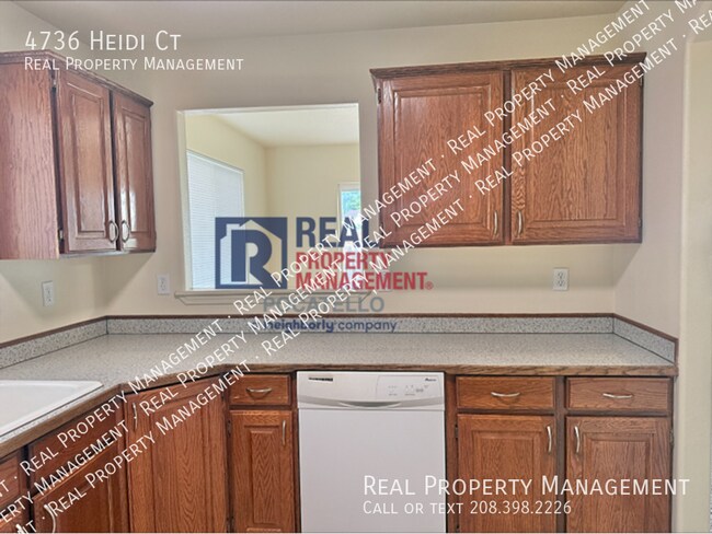 Foto del edificio - 4736 Heidi Ct