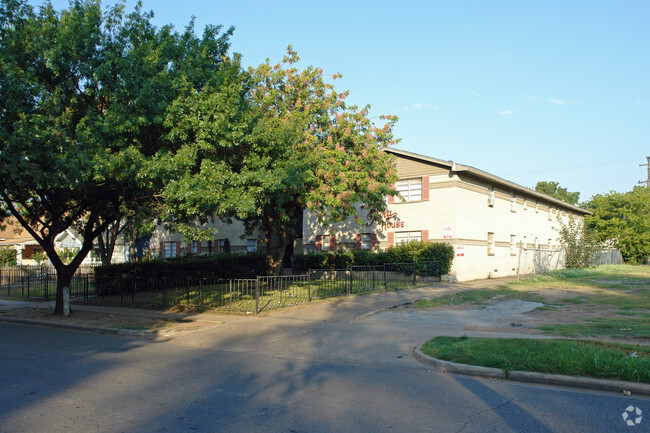 Building Photo - The Tara House Apartments