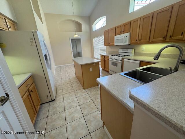 Building Photo - 369 Renaissance Ave