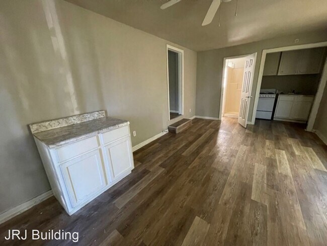 Foto del edificio - 1 br, 1 bath House - 106A Union Street