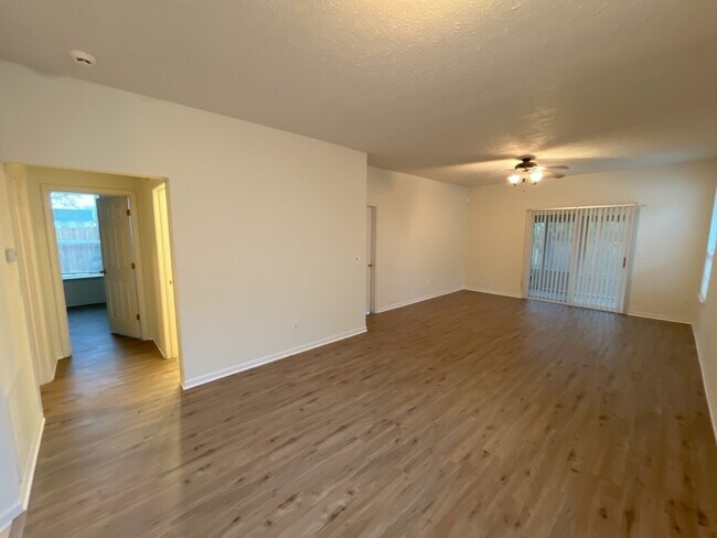 Building Photo - 499 Beals St