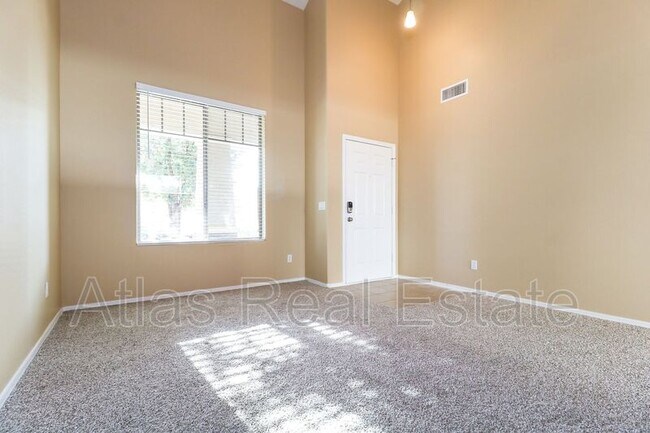 Foto del edificio - 15103 N 173rd Ln