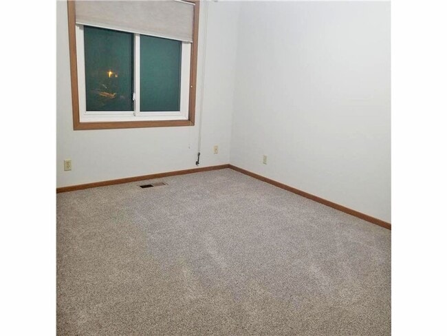 Building Photo - 2422 Mendelssohn Ln