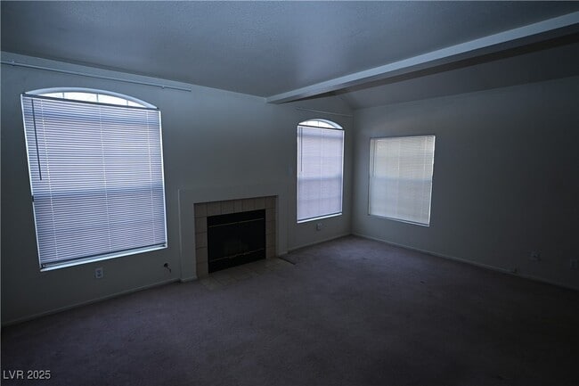 Building Photo - 8465 Blue Island Ave