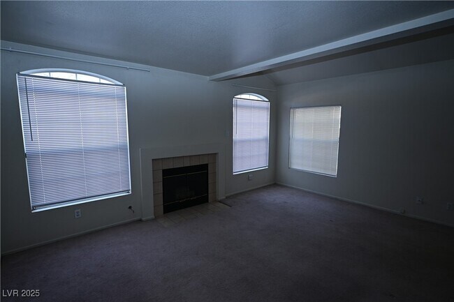 Foto del edificio - 8465 Blue Island Ave