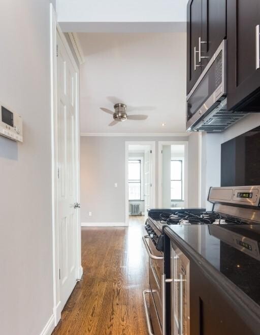 Foto del edificio - 199 E 3rd St