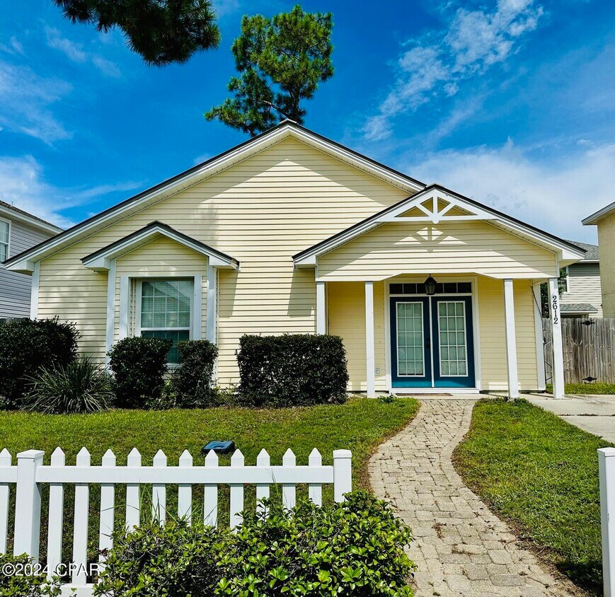 Primary Photo - 2612 Oakmont Dr