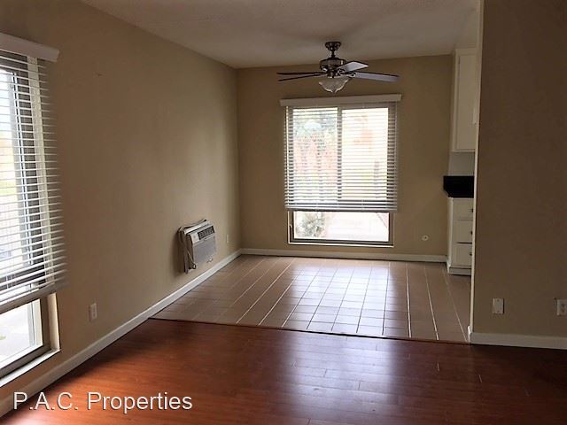 Building Photo - 2 br, 1.5 bath Apartment - 12142 Burbank B...