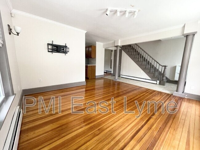 Foto del edificio - 42 Cedar St