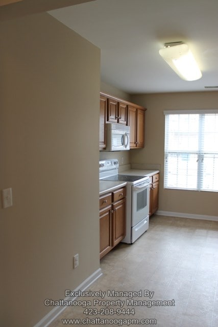 Building Photo - 9063 Haileys Pond Dr