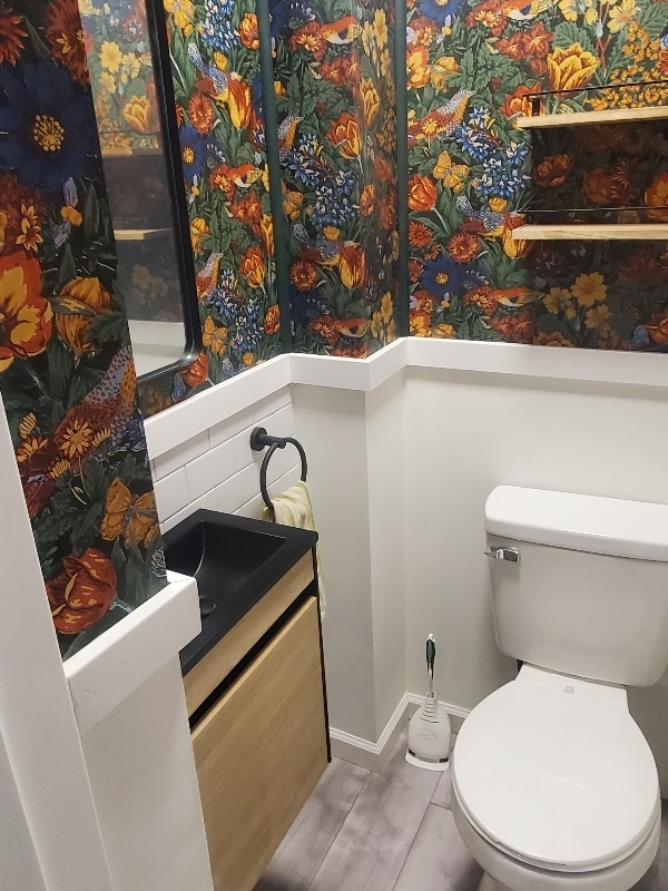 Building Photo - 541 Watkins St